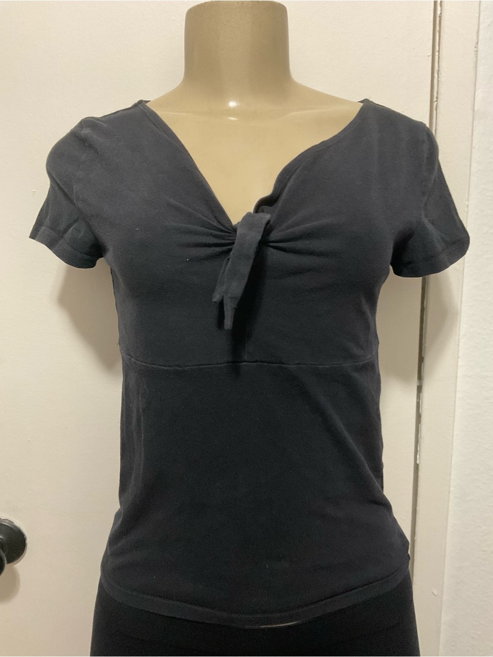 Arizona women's Black Tie-Front Short Sleeve Top size S